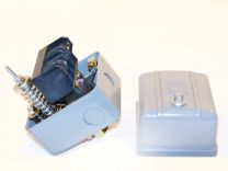 9013GHG2J25.jpg